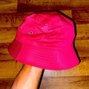 COLORFUL BUCKET HATS